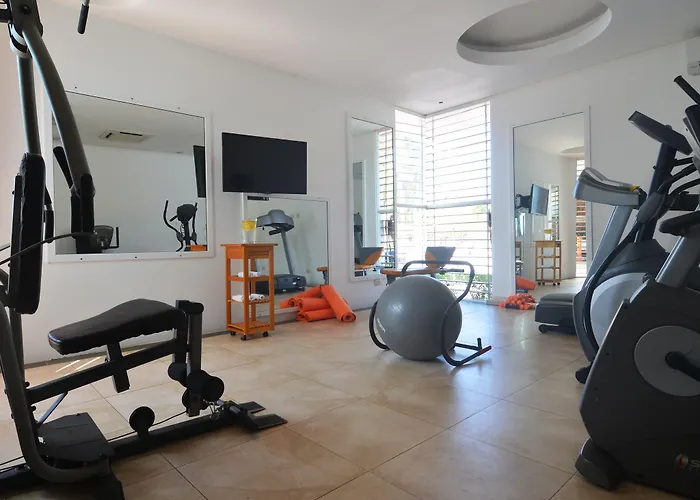 Resort Playa Front 3*