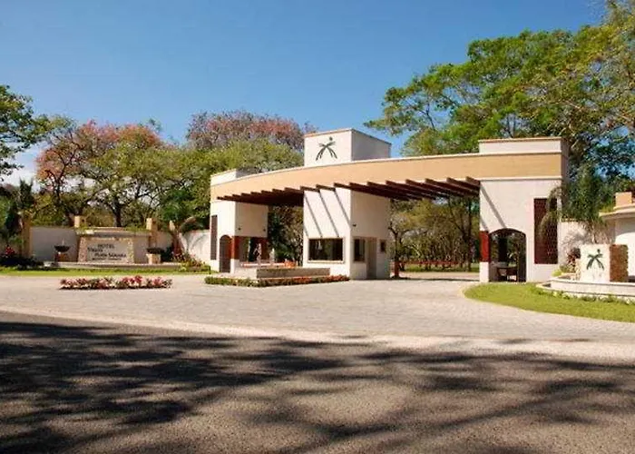 Resort Playa Front Sámara