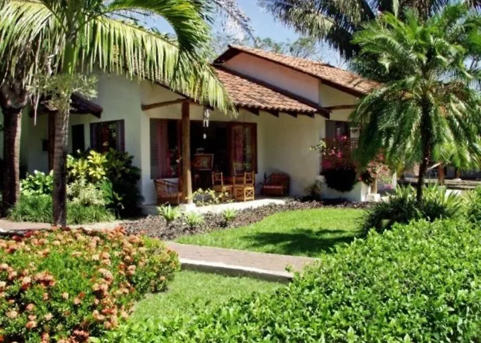 Playa Front Resort Sámara