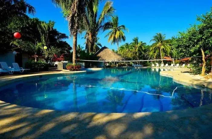 Playa Front Resort Sámara